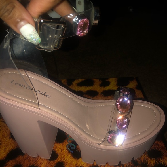 Pink Heels - Picture 2 of 4